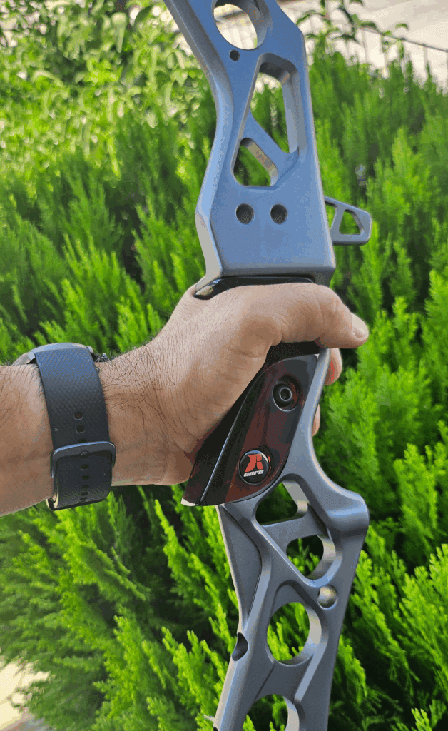 RCore I AM Barebow on a Vygo2